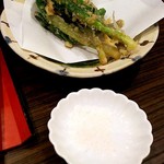 七輪酒肴こいき - 行者ニンニクの天ぷら