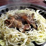 焼肉レストラン井東 - お肉も野菜もボリューム充分！