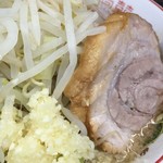 ラーメン二郎 - 豚腕チャーシュー