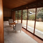 三養荘 - 部屋の和風ベランダ