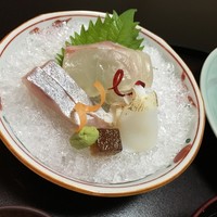 人丸花壇 - 刺し身盛り合わせ