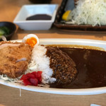 ポンチ軒 - カツと特製カレー