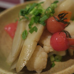 炭火焼酒亭ローリンストーン - 自家製ピクルス　ズームアップ