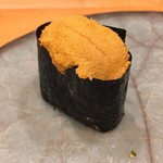 飛 - 雲丹の軍艦巻き