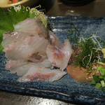 炭火焼酒亭ローリンストーン - 天然釣ソイ神経〆刺身（青森）　ズームアップ