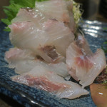 炭火焼酒亭ローリンストーン - 天然釣ソイ神経〆刺身（青森）　ズームアップ
