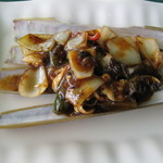 天虹海鮮酒家 - ハマグリのビーンとチリソース炒め