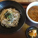 野のもの - ぶっかけそばとミニもちきびカレー。道の駅南アルプスむら長谷「野のもの」（長野県伊那市長谷）食彩品館.jp撮影