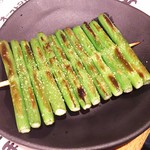 炭火串焼 初代バッジョ - にんにくの芽