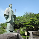 手打ちうどん　はるや - 「東行庵」という高杉晋作のお墓がある庭園にも行ってみた。