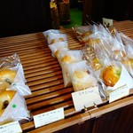 ポムミエル - 焼きあがるとドンドンでてきます