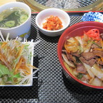 風磨 - 牛切り落とし丼