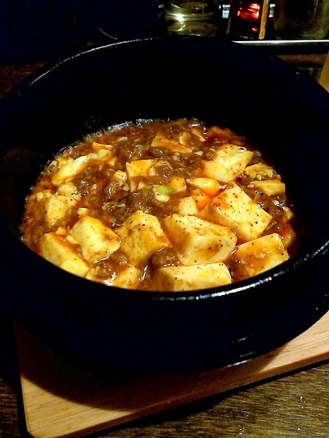 釧路のダイニングバー「ブッダバー」- 夜の社交の場