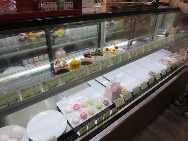 プティ ボヌール Petit Bonheur 石川町 ケーキ 食べログ