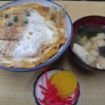 Eiyasu - カツ丼 (550円)