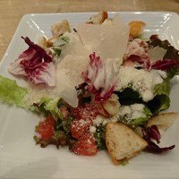 キッチン 大宮 MARK IS みなとみらい店 - シーザーサラダ