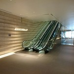 オールデイダイニング オアシスガーデン - エスカレート登る