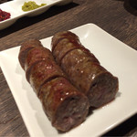 『肉山』神戸 - 岩手産牛肉ソーセージ