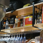 El Quim de la Boqueria - 厨房の棚に日本の「だしの素」