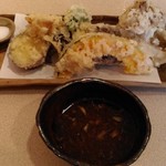 蕎麦茶屋 和久 - 野菜天ぷら（800円）
