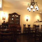 アンティカ トラットリア ドゥエ ヴェッキ - 店内