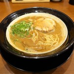 金久右衛門 - 醤油とんこつラーメン　770円