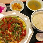 青椒肉絲定食