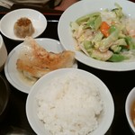 福来麺菜館 - 今週の日替わり海鮮炒め