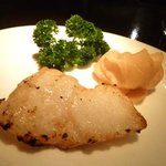 煙事 - たまごかけご飯　に付いてくる焼き魚