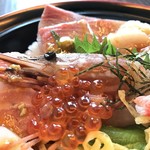 食彩 ごえん - 海鮮丼UP