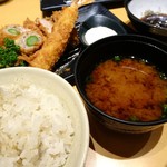 Shinjuku Saboten - 麦ごはんと赤だしの味噌汁
