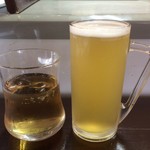 よねさん - お茶 + 生ビール（NORTH ISLAND BEER Weizen）