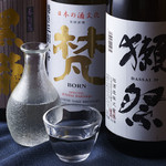 Mizutaki Kisetsuryouri Shinjukunagomi - 利き酒師お勧めの美酒や黒龍・梵・獺祭など日本酒の数々