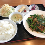 台湾料理 味家和 - 豚肉とニンニクの芽炒めランチ