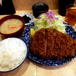 特上ロースかつ定食2000円