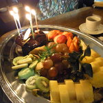 大衆食堂 瓦町ブラン - フルーツ盛り合わせとケーキでお祝い～☆