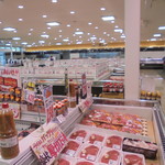 本庄鮮魚センター - 清潔な店内