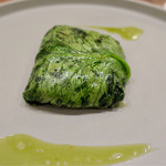 Variante - バジルとアーモンドのペーストで包んだクエのオーブン焼き