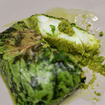 Variante - バジルとアーモンドのペーストで包んだクエのオーブン焼き