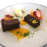 TOOTH TOOTH GARDEN RESTAURANT - 