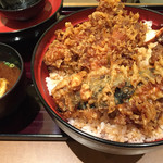 天ぷら ひさご - 大海老天丼、2500円。