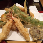 Tempura Hisago - 日祝限定ランチ、1995円。