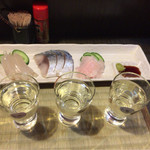 はっと - 刺身3点盛り＋豊盃飲み比べセット