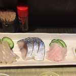 はっと - 刺身3点盛りアップ