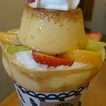 クレープリー チロル - 2017/5    5月限定チロルのプリンアラモードフレッシュフルーツクレープヨーグルトクリーム￥950