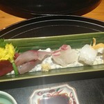 割烹 藪下 - 鮪、あじ、鯛、スミイカ、平らがいのお造り