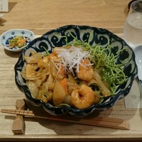 広尾はしづめ - 海老の和風カレーかた焼きそば