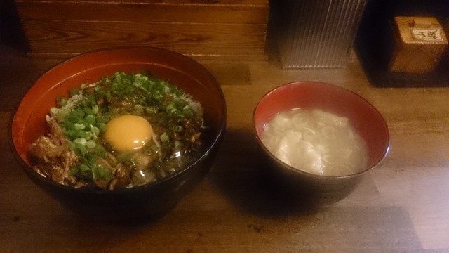 幸丼（さちどん）』by 東海大相撲 : 丼ぶり屋 幸丼 本店 - 下神明/豚丼