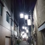 博多ラーメン天外天 - 深夜、界隈の様子