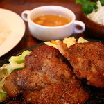 Country Kitchen Robin - 自慢のジンジャーソースがお肉の美味しさをさらにＵＰ！